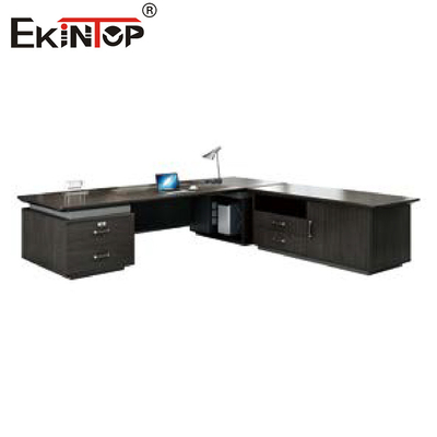Σύγχρονο εμπορικό γραφείο γραφείων επίπλων εκτελεστικό με το διάστημα αποθήκευσης