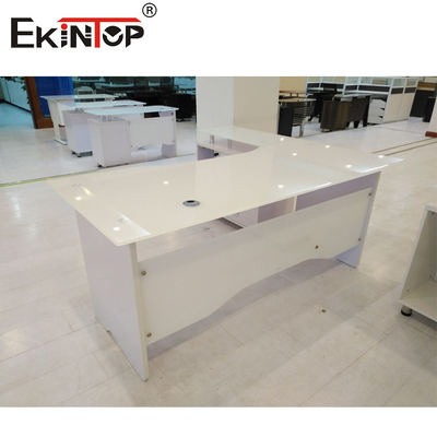 Λευκό L σχήμα θραυσμένο γυαλί Γραφείο υπολογιστή Επιπλήματα γραφείου Δωμάτιο εργασίας