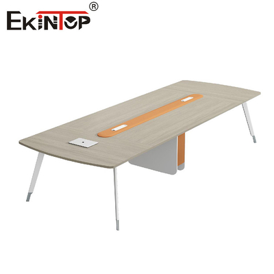 Μειωμένο σύγχρονο στυλ Walnut Conference Table με μεταλλικά πόδια